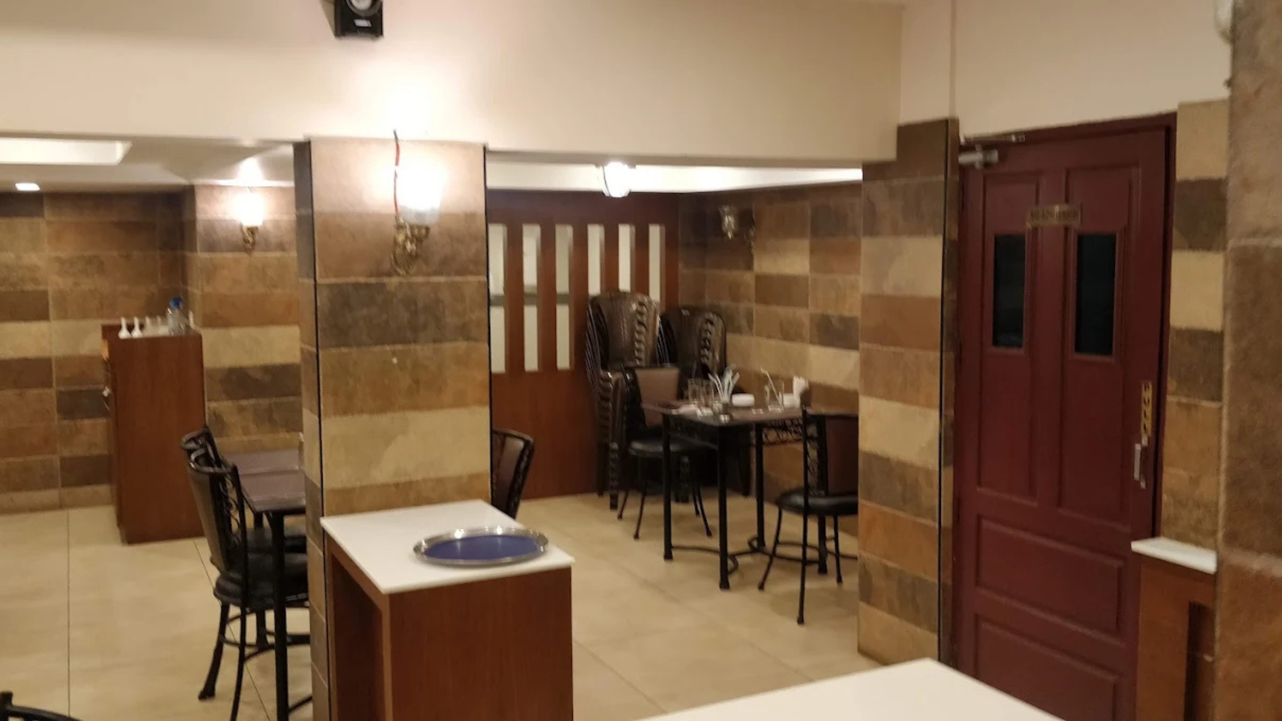 Doof Restaurant Devikulam offering Kerala food and casual dining near Munnar in Idukki