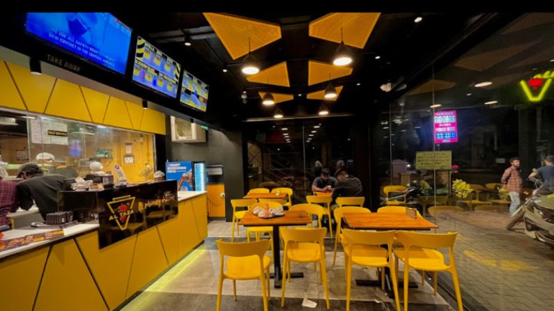 Al Taza in Alappuzha serves grilled chicken, shawarma, and Arabian cuisine