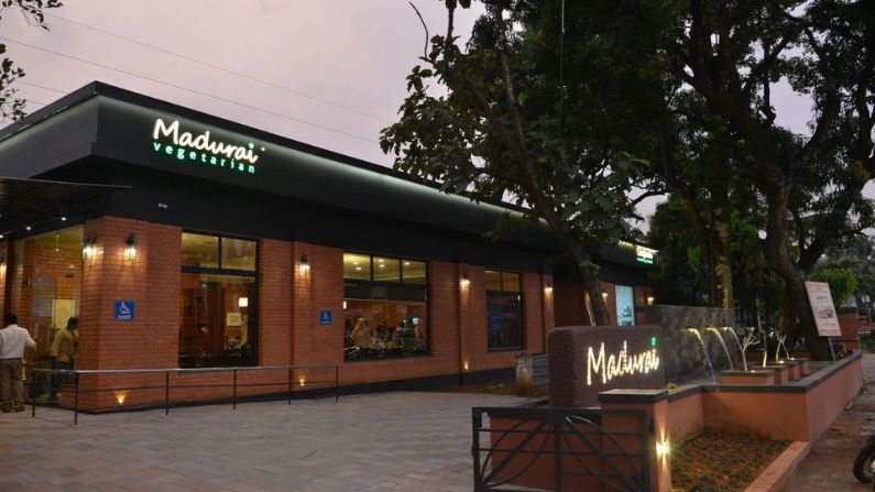 Madurai Vegetarian restaurant in Thrissur serving traditional South Indian pure veg dishes