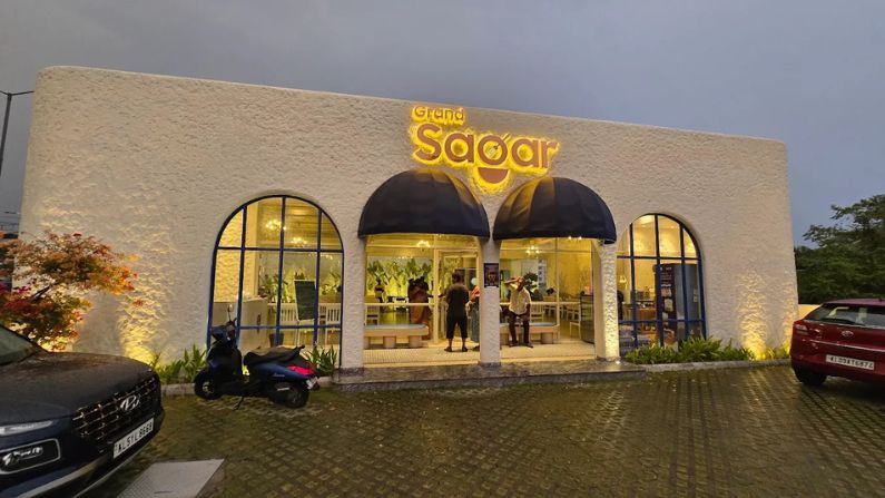 Grand Sagar Restaurant in Palakkad serving vegetarian and non-vegetarian South Indian and North Indian dishes.