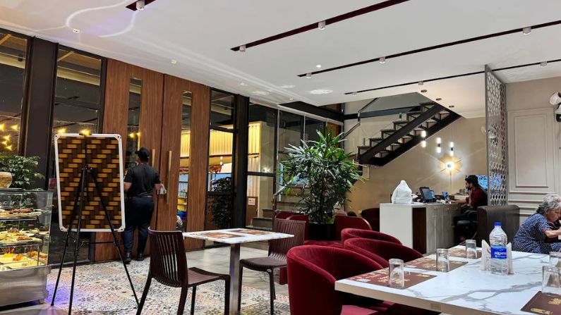 Front view of M Dine By Arabian Majlis, one of the popular restaurants in Ramanattukara, known for its Arabian and grilled dishes.